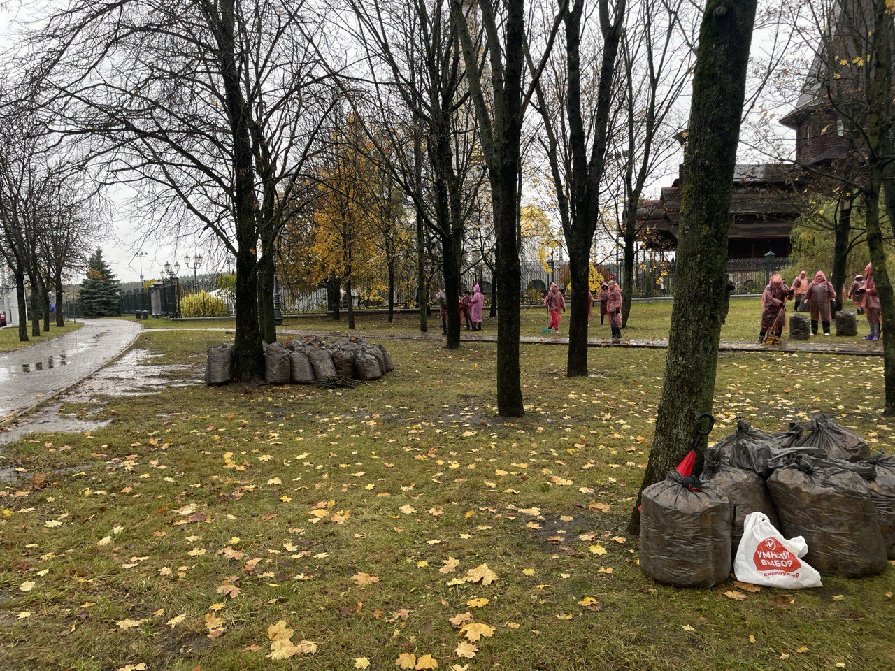 25.10.2025 года сотрудники  предприятия приняли участие в республиканском субботнике